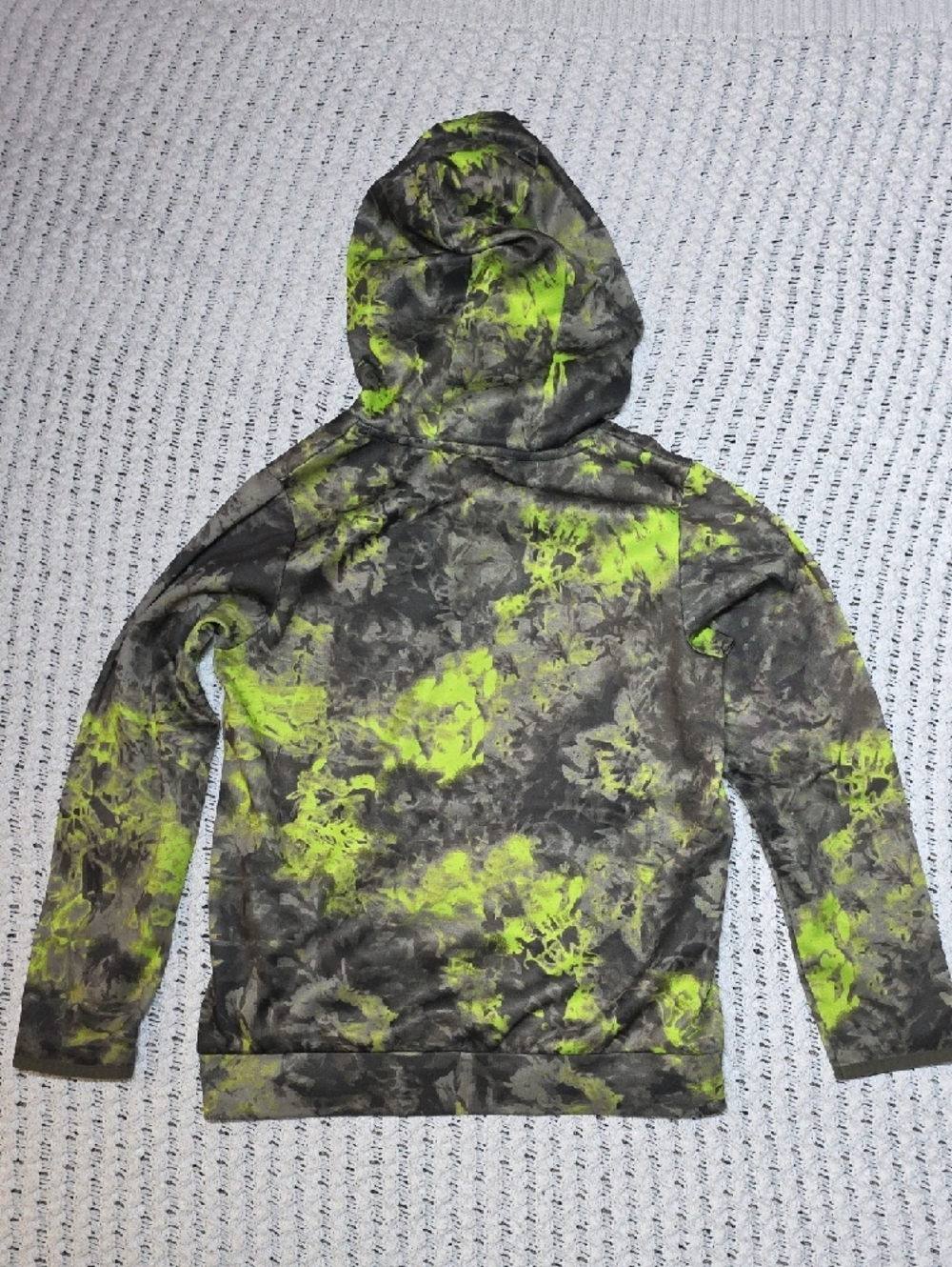 Under Armour Neon Yellow & Gray Camo Hoodie - Picture 6 of 6